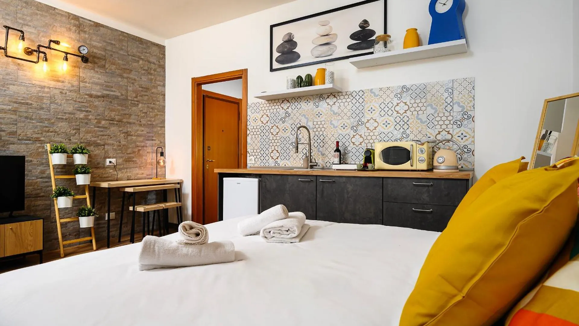 Insubria 8-6 - Monolocale Cool Apartment Milan Italy
